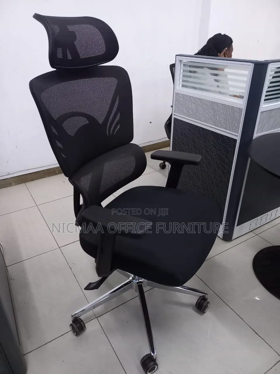 Executive Comfort Modern Design Seat