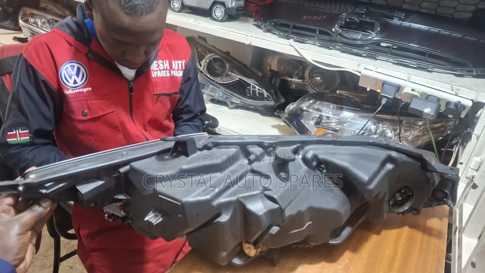 Harrier 192 LHS Headlight