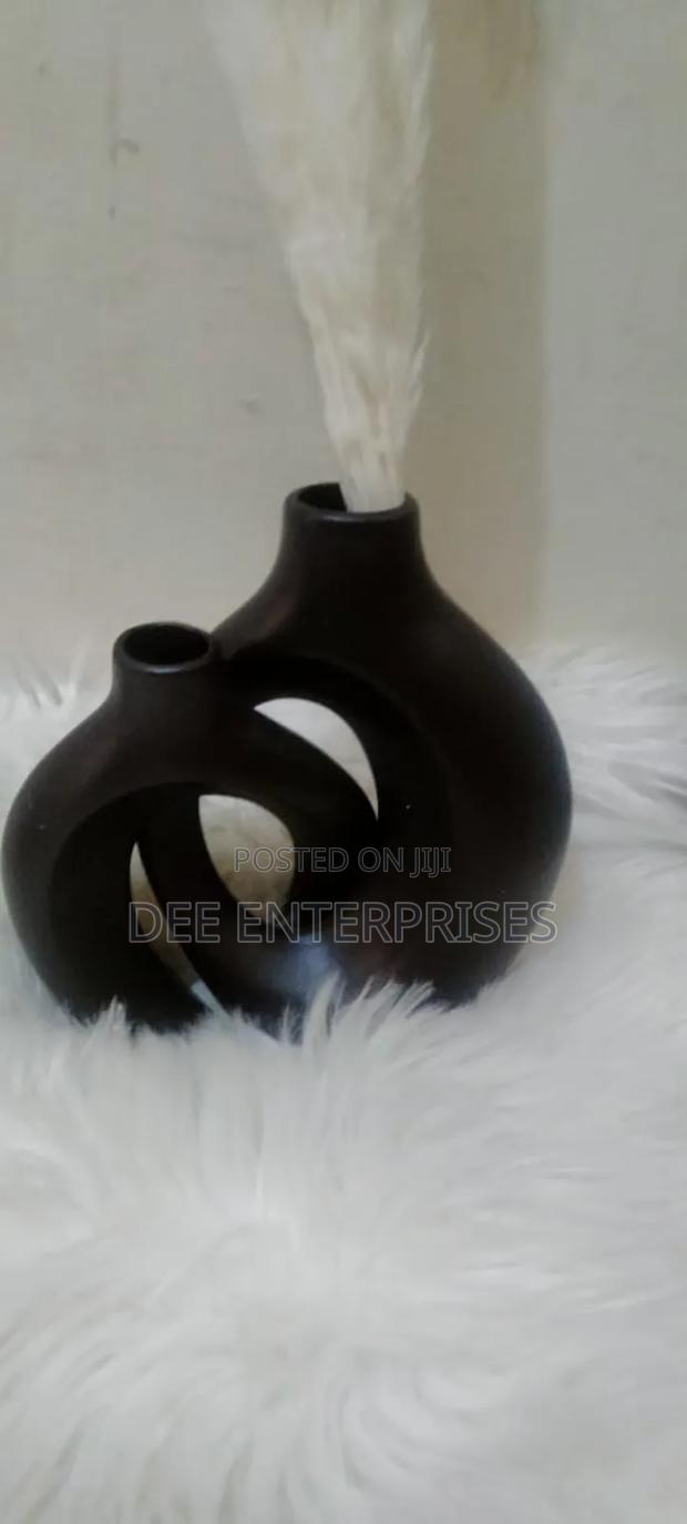 2in1 Ceramic Vase.Circular Hollow Flower Vase - main view
