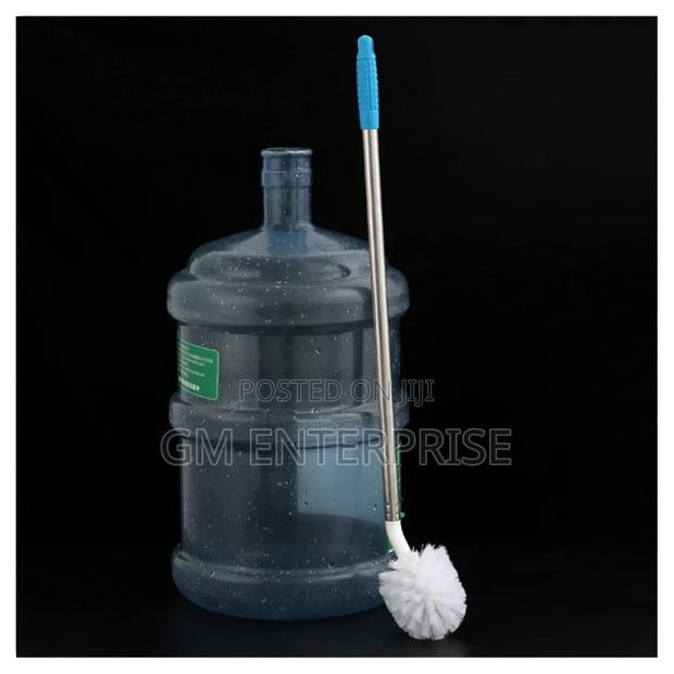 L-Shaped Barrel Magic Brush