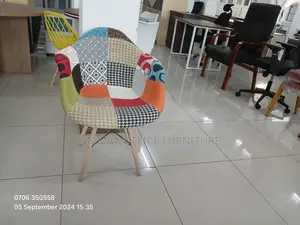 Vibrant Style Meets Everyday Comfort Eames Seat