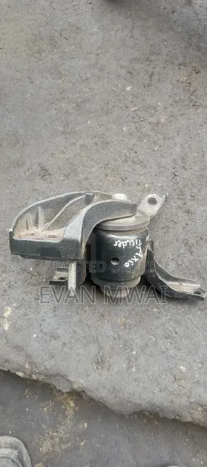 Toyota Axio Engine Mounting 2015
