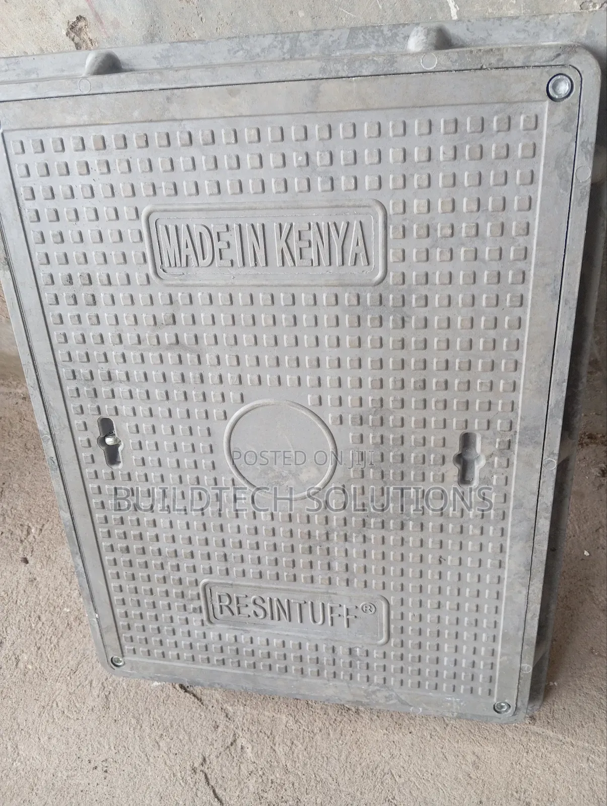 Road- Grade Fibre Reinforced Locable Manhole Cover