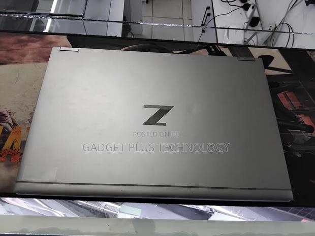 Laptop HP ZBook Firefly G8 16GB Intel Core I7 SSD 256GB - thumbnail 2