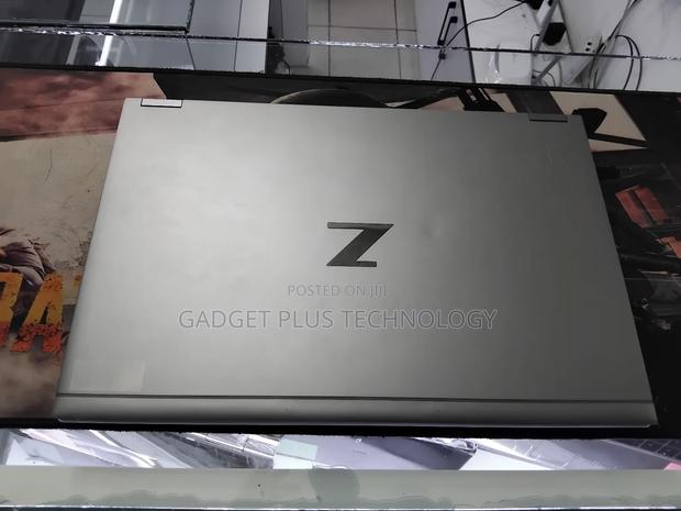 Laptop HP ZBook Firefly G8 16GB Intel Core I7 SSD 256GB - thumbnail 3