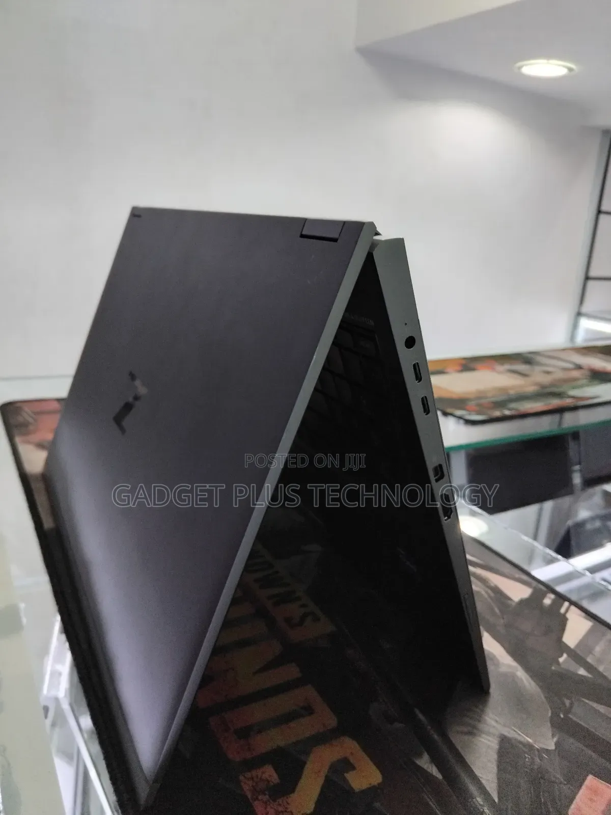 Laptop HP ZBook Firefly G8 16GB Intel Core I7 SSD 256GB