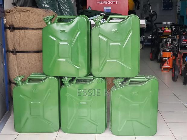 Metal/ Generic Fuel Jerrycans - main view