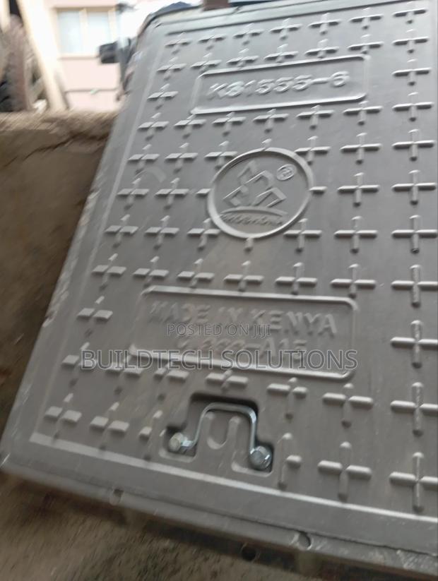 Light Weight Composite Manhole Cover for Homes - thumbnail 2