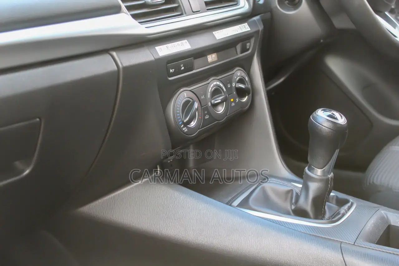 Mazda Axela 2018 White