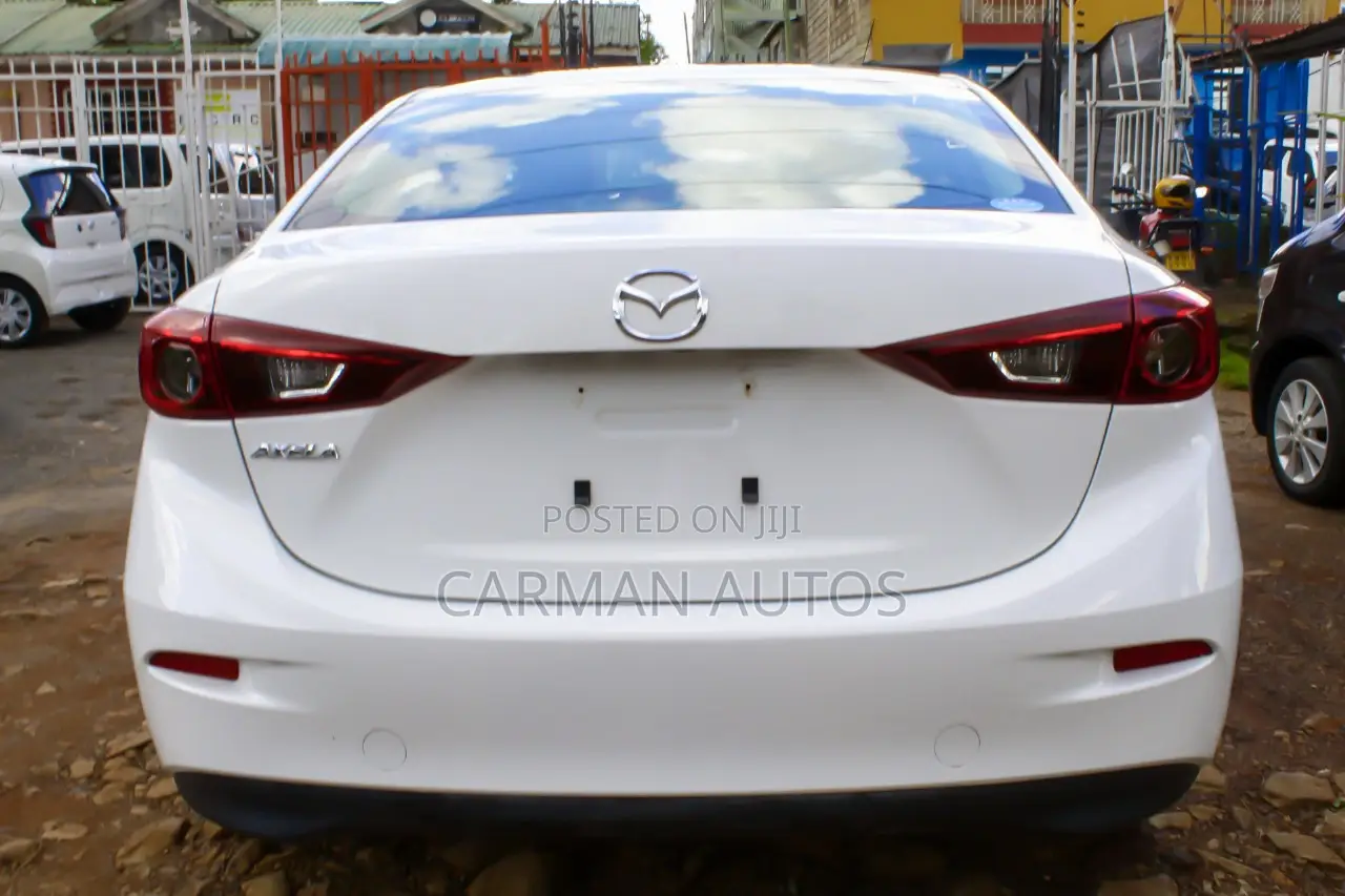 Mazda Axela 2018 White