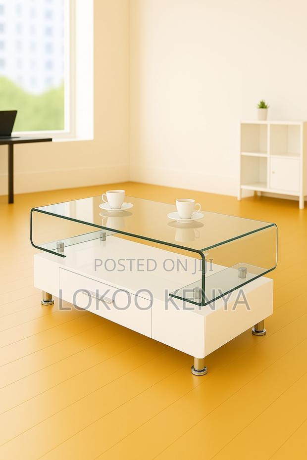 Dining Table : Modern Tampered Clear Dining Table - thumbnail 2