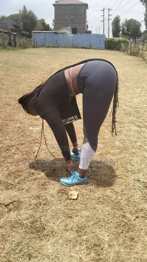Lady Personal Group Outdoor Fitness Trainer
