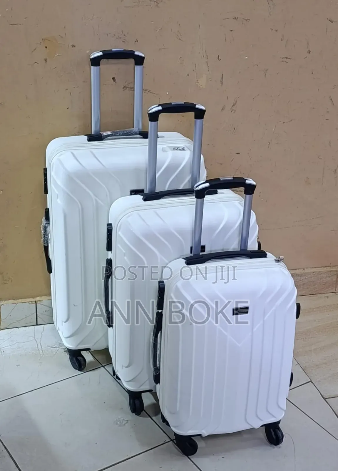 3 in 1 Luxurious Fibre Suitcase*