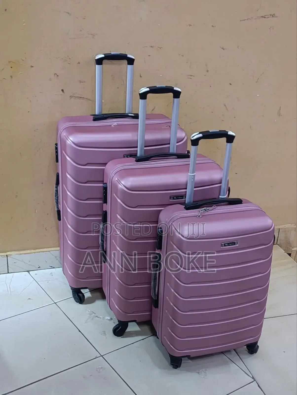 3 in 1 Luxurious Fibre Suitcase*