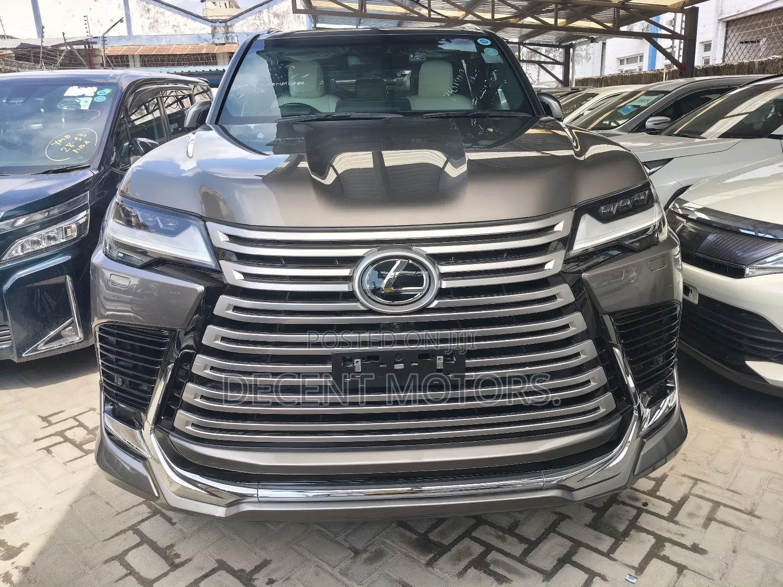 Lexus LX 600 2022 Gray