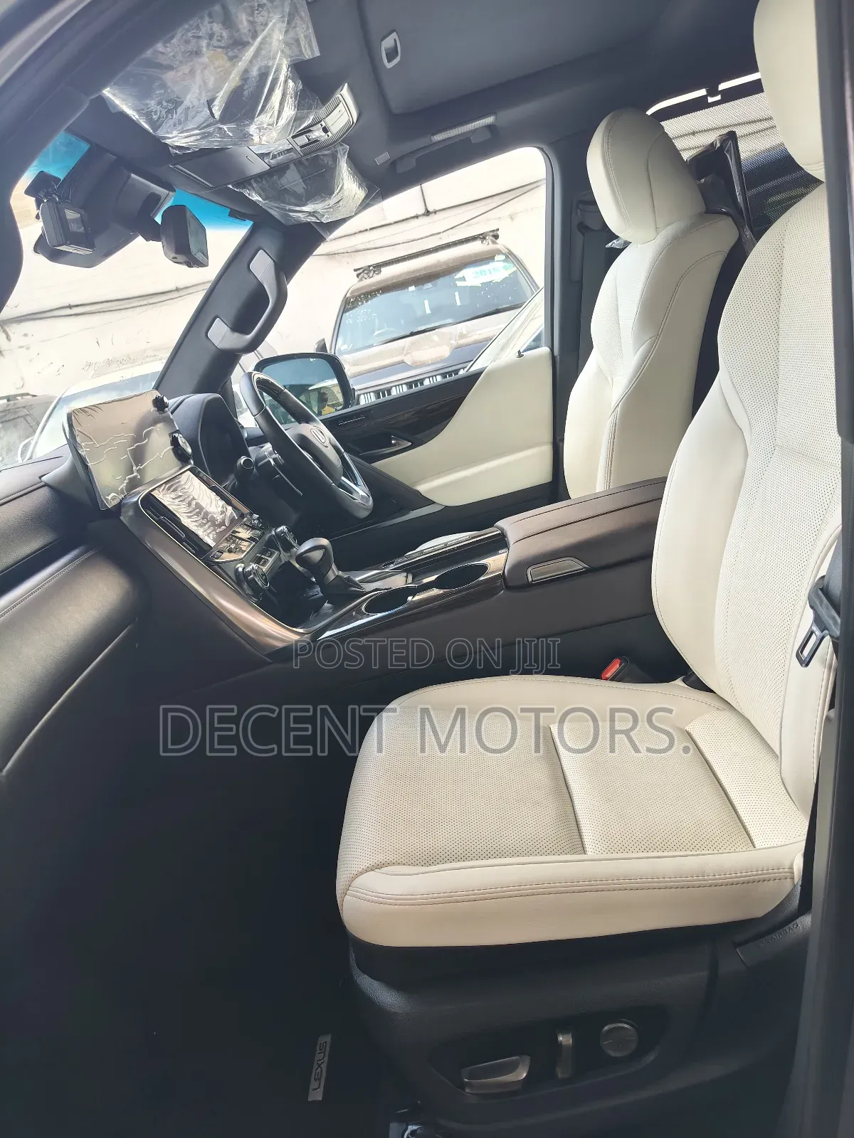 Lexus LX 600 2022 Gray