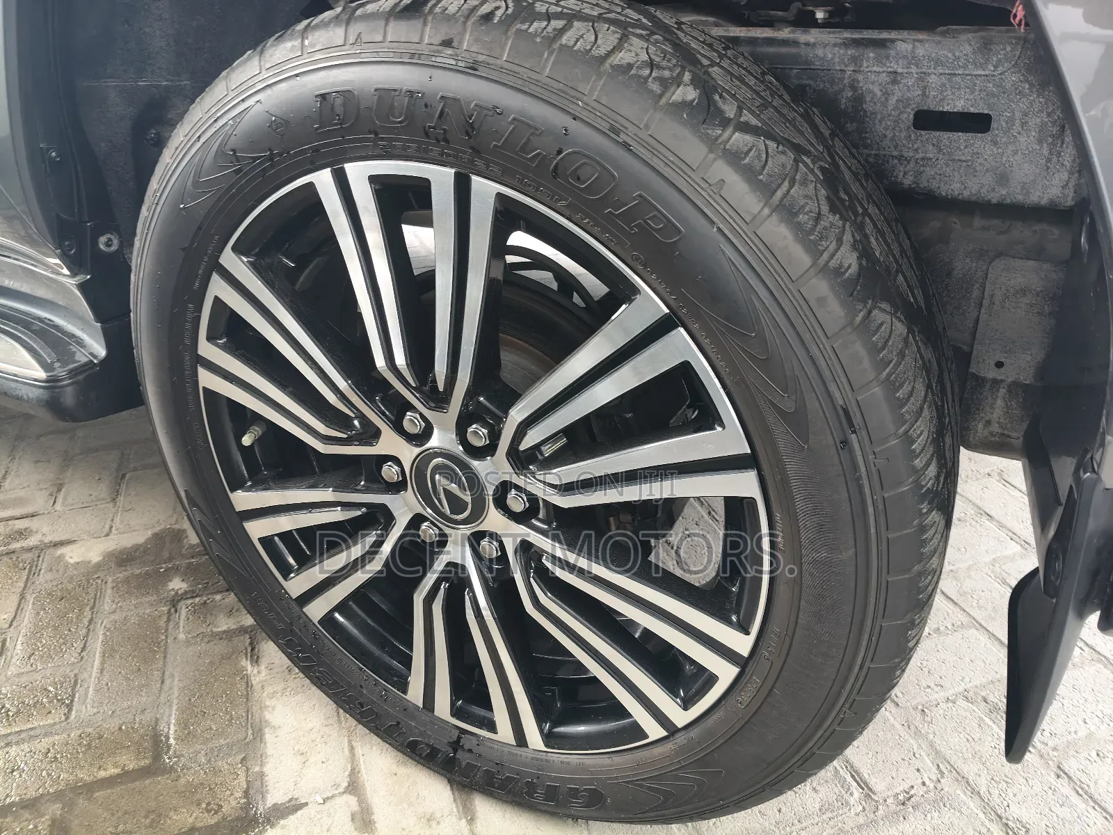Lexus LX 600 2022 Gray