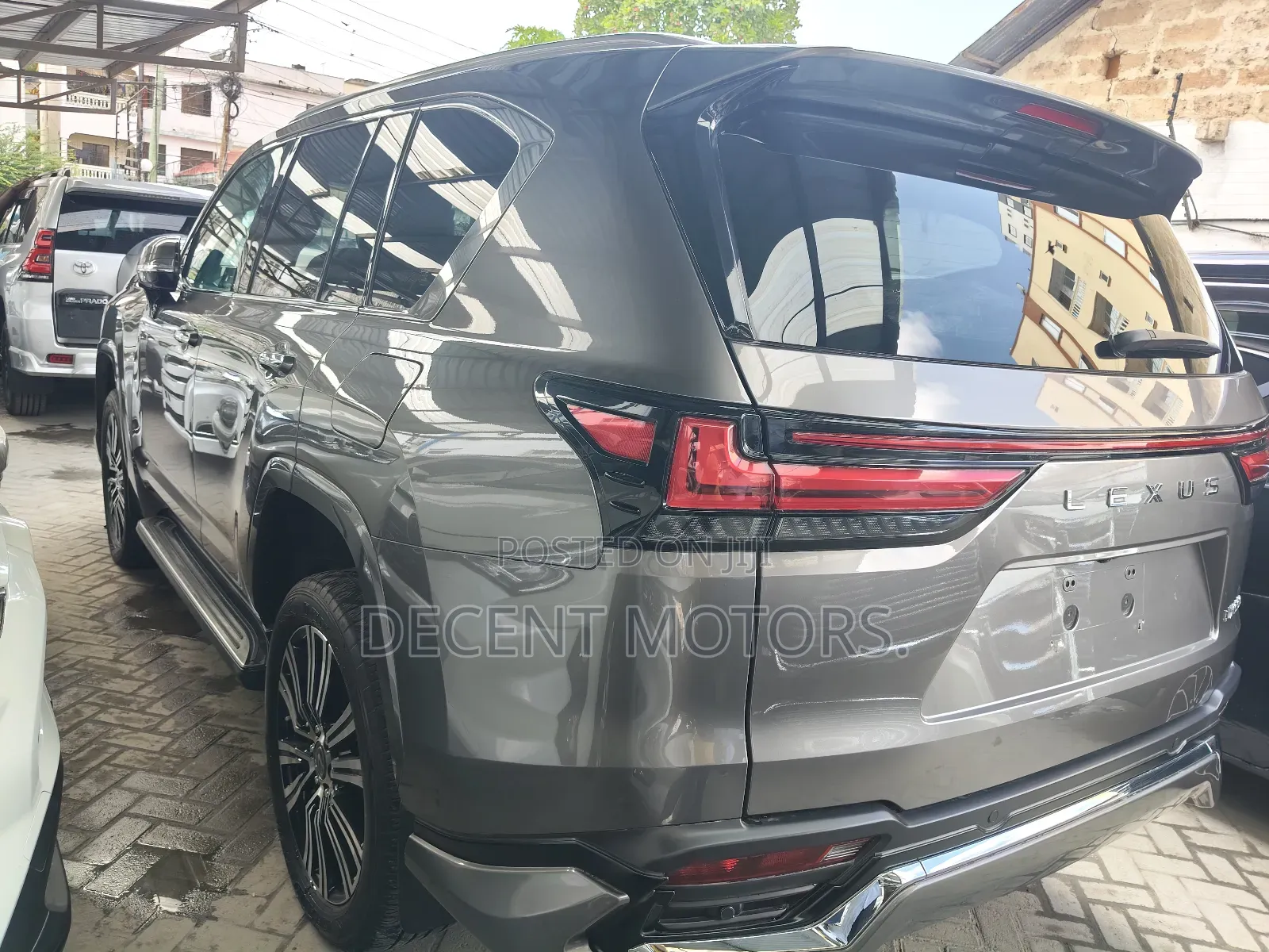 Lexus LX 600 2022 Gray