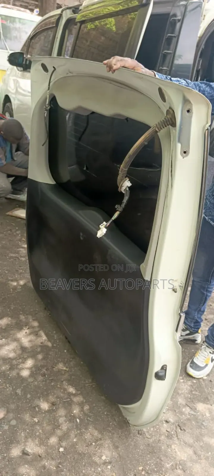 Toyota Voxy 2015-2018 Boot Tailgate