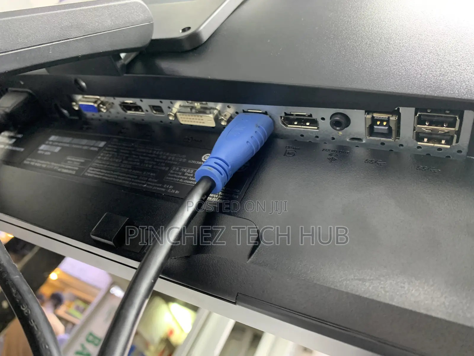 Dell U2913wm 29-Inch Ultra Wide