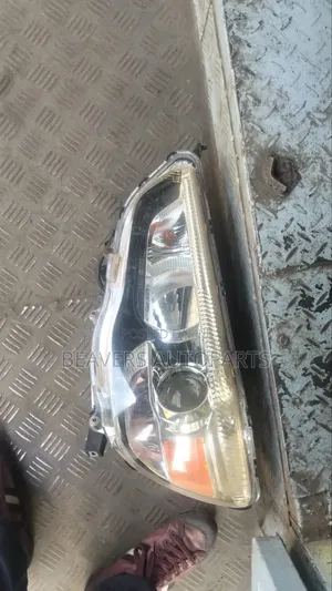 Mitsubishi RVR Headlight