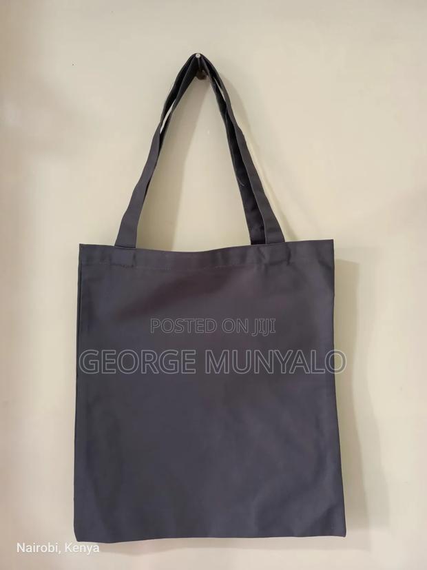 Everyday Plain Tote Bag - thumbnail 2