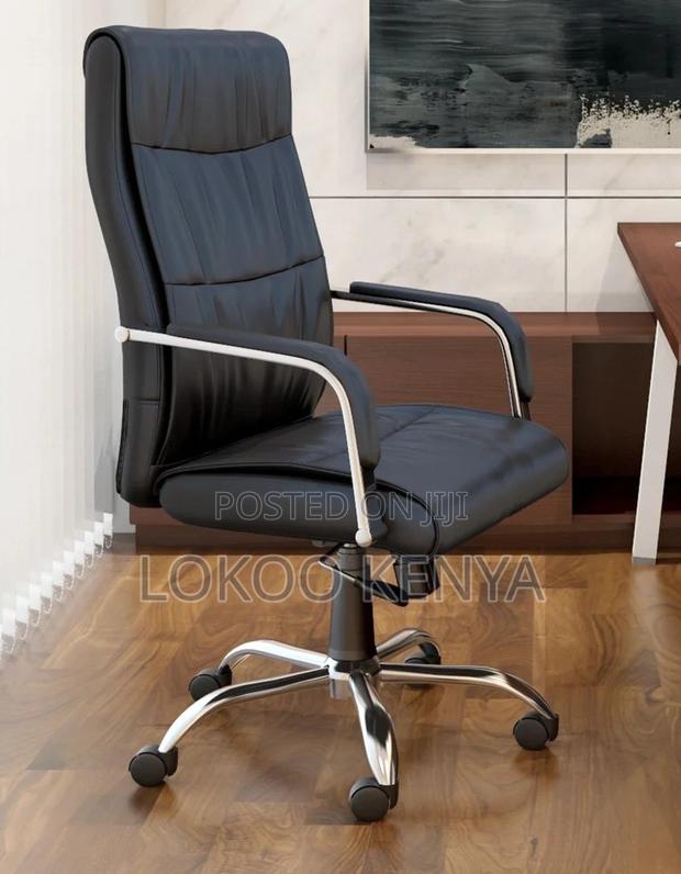 Office Chair : Adjustable Height Office Chair – Black - thumbnail 3