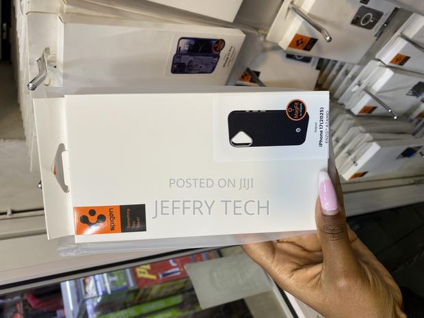 Munacc Spigen Enzo Aramid Magfit Case for iPhone 16 Pro Max - thumbnail 3