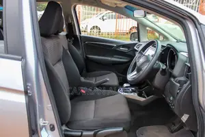 Honda Fit 2018 Silver