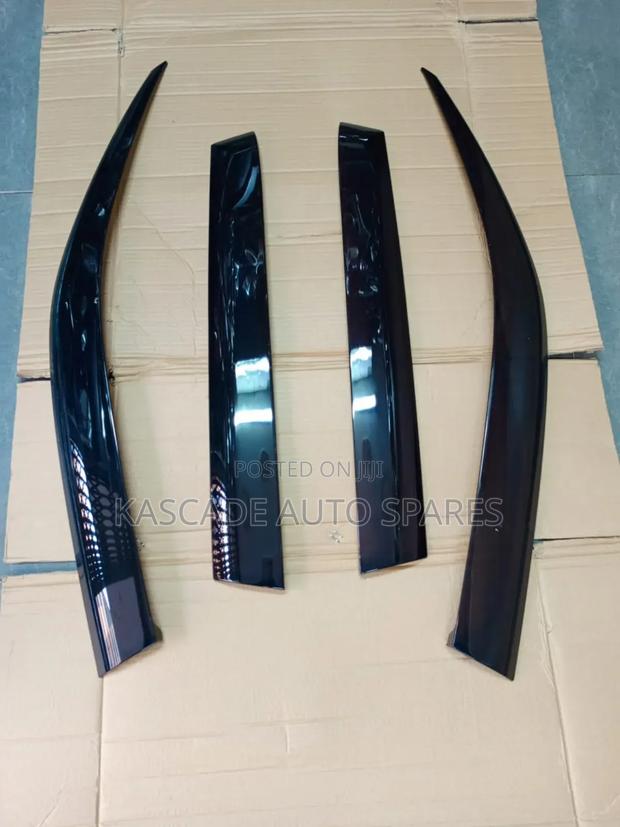 Windbreaker Nissan Note New Model - main view