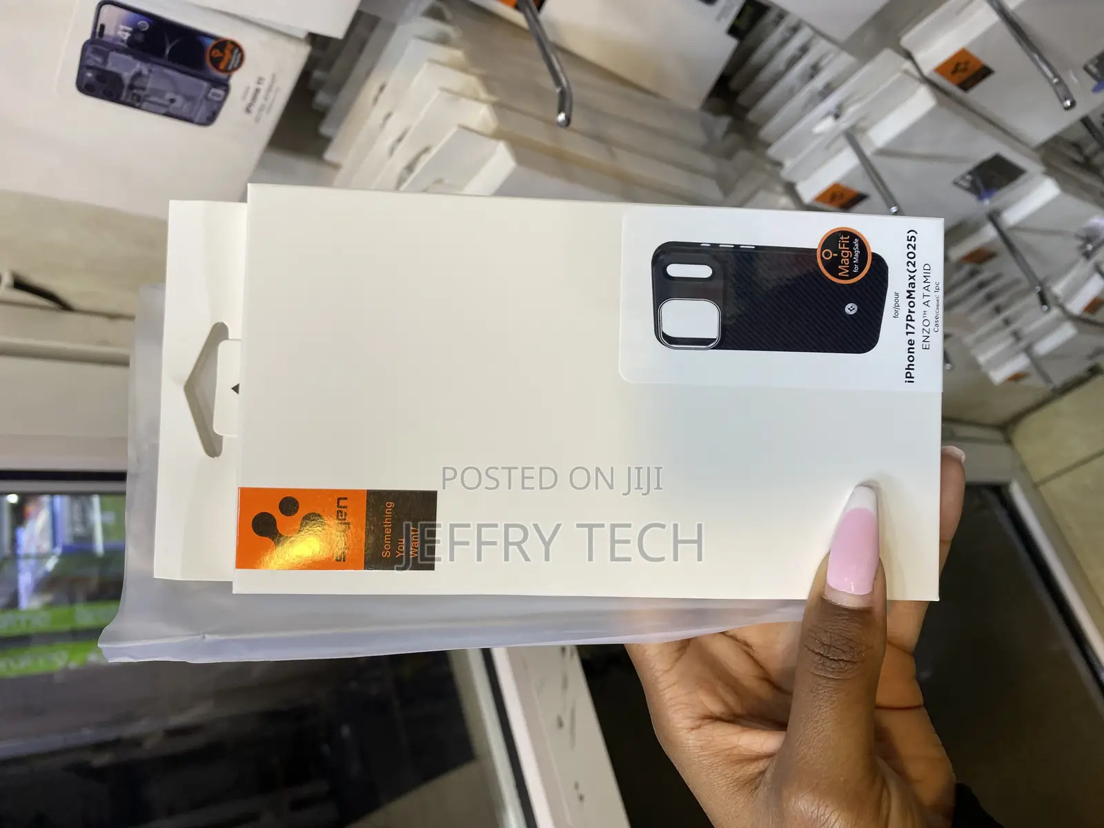 Primer Spigen Enzo Aramid T Magfit Designed for iPhone 17 Pro Max Case