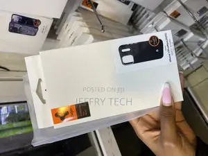 Primer Spigen Enzo Aramid T Magfit Designed for iPhone 17 Pro Max Case