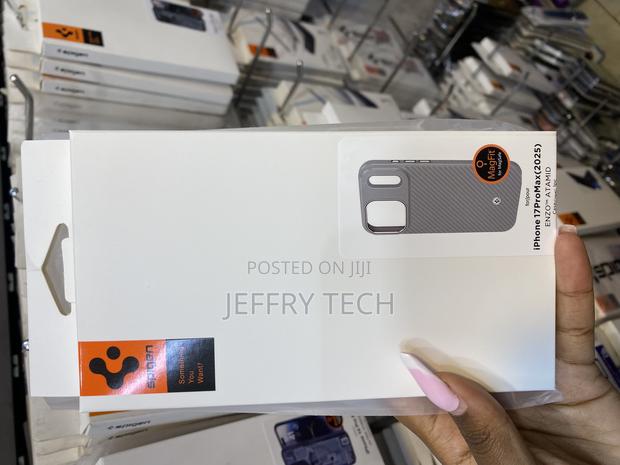 Kilein Spigen Enzo Aramid T Magfit Designed for iPhone 17 Pro Max - main view