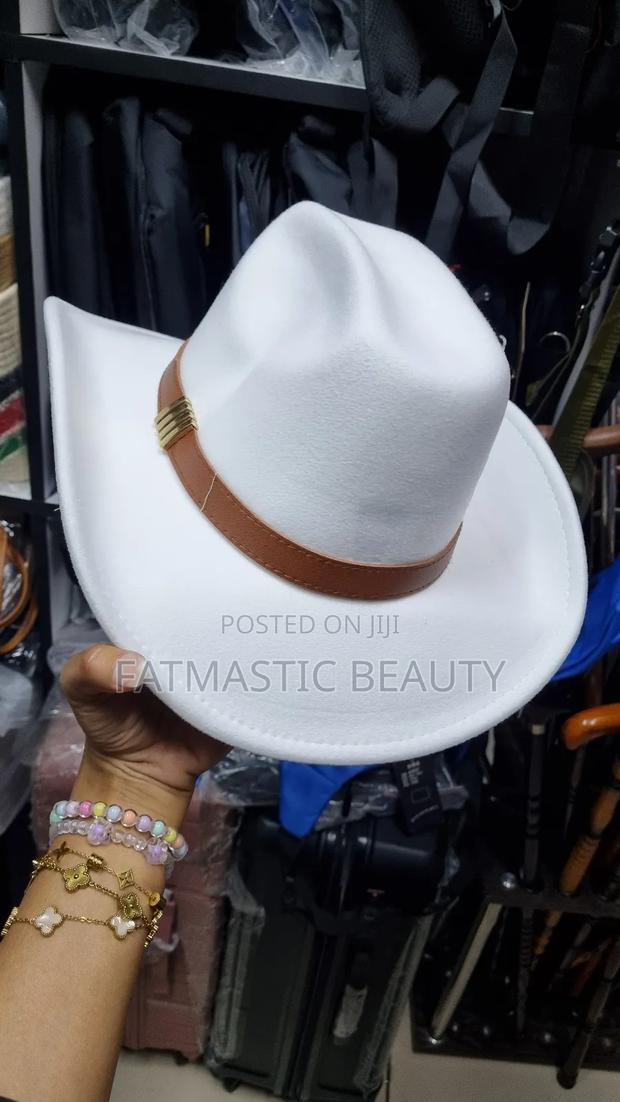 White Cowboy Hat With Band - thumbnail 3