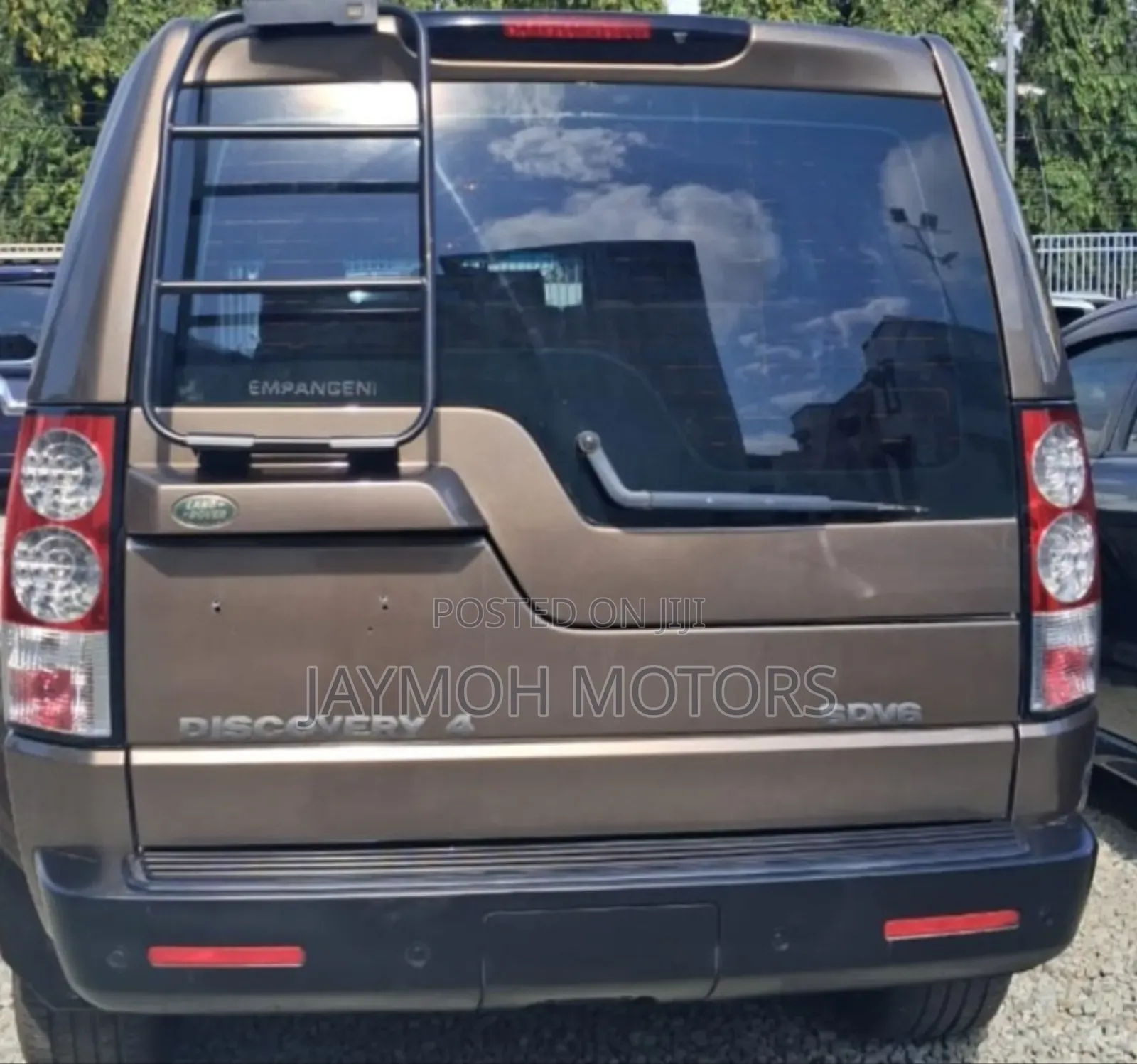 Land Rover Discovery 2015 Gold
