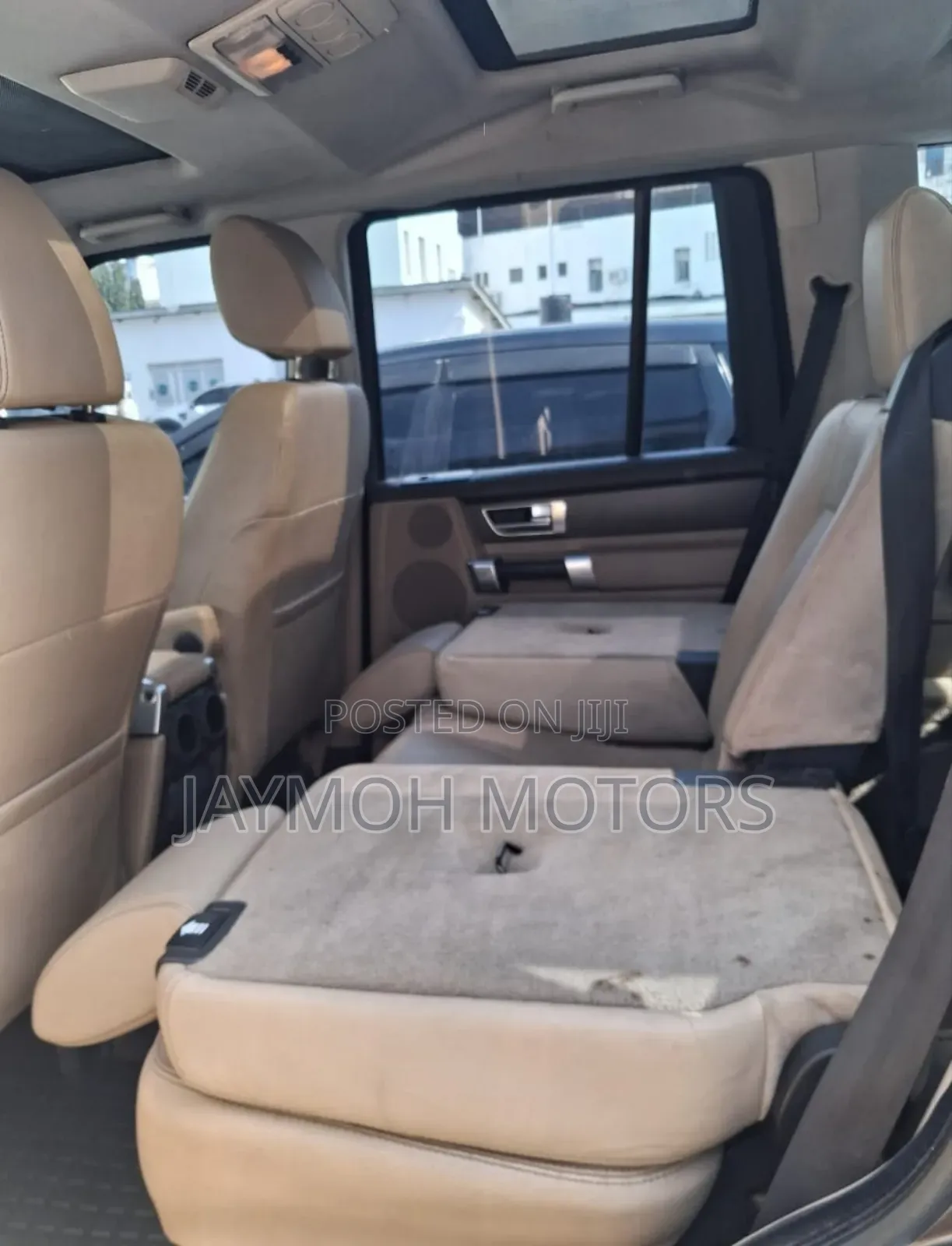 Land Rover Discovery 2015 Gold