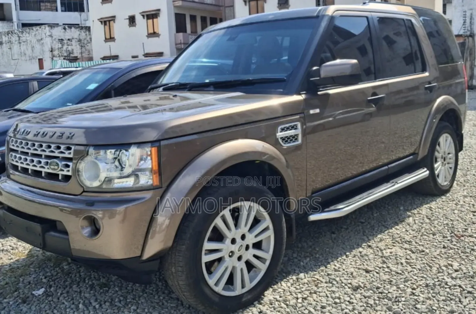 Land Rover Discovery 2015 Gold