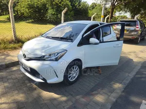 Toyota Vitz 2017 White
