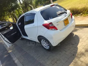 Toyota Vitz 2017 White