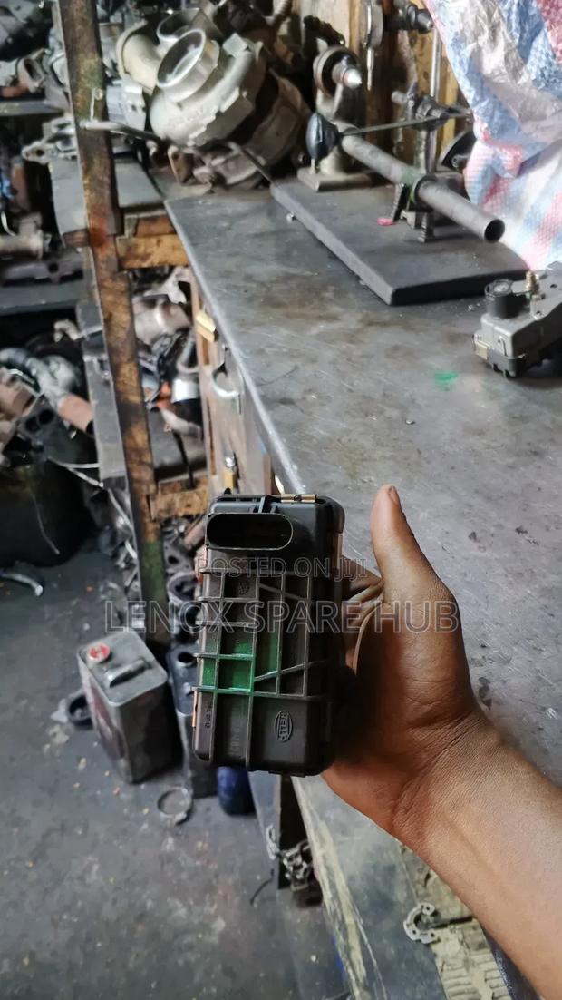 BMW X5 Turbo Actuator Motor - thumbnail 2