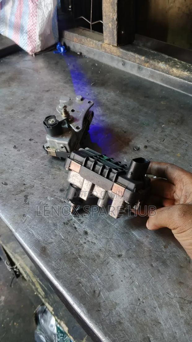 BMW X5 Turbo Actuator Motor - thumbnail 4