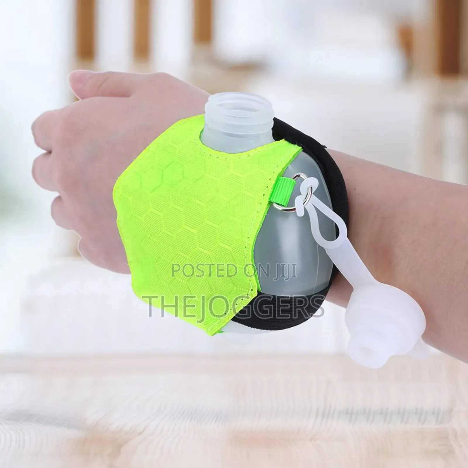 200ml Running Wrist Water Bottle Adjustable Strap (Green)