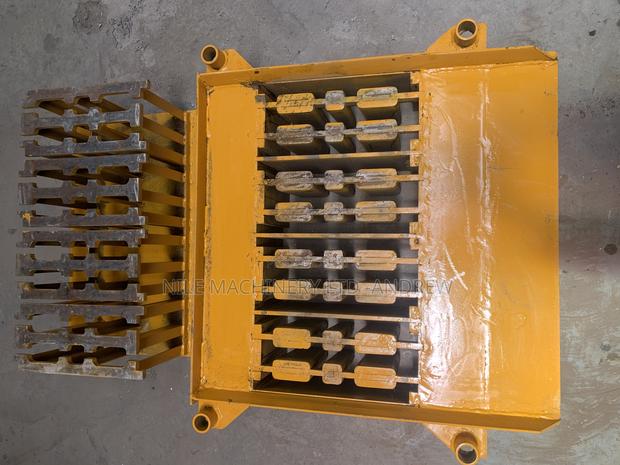 Hollow Block Making Machines - thumbnail 2