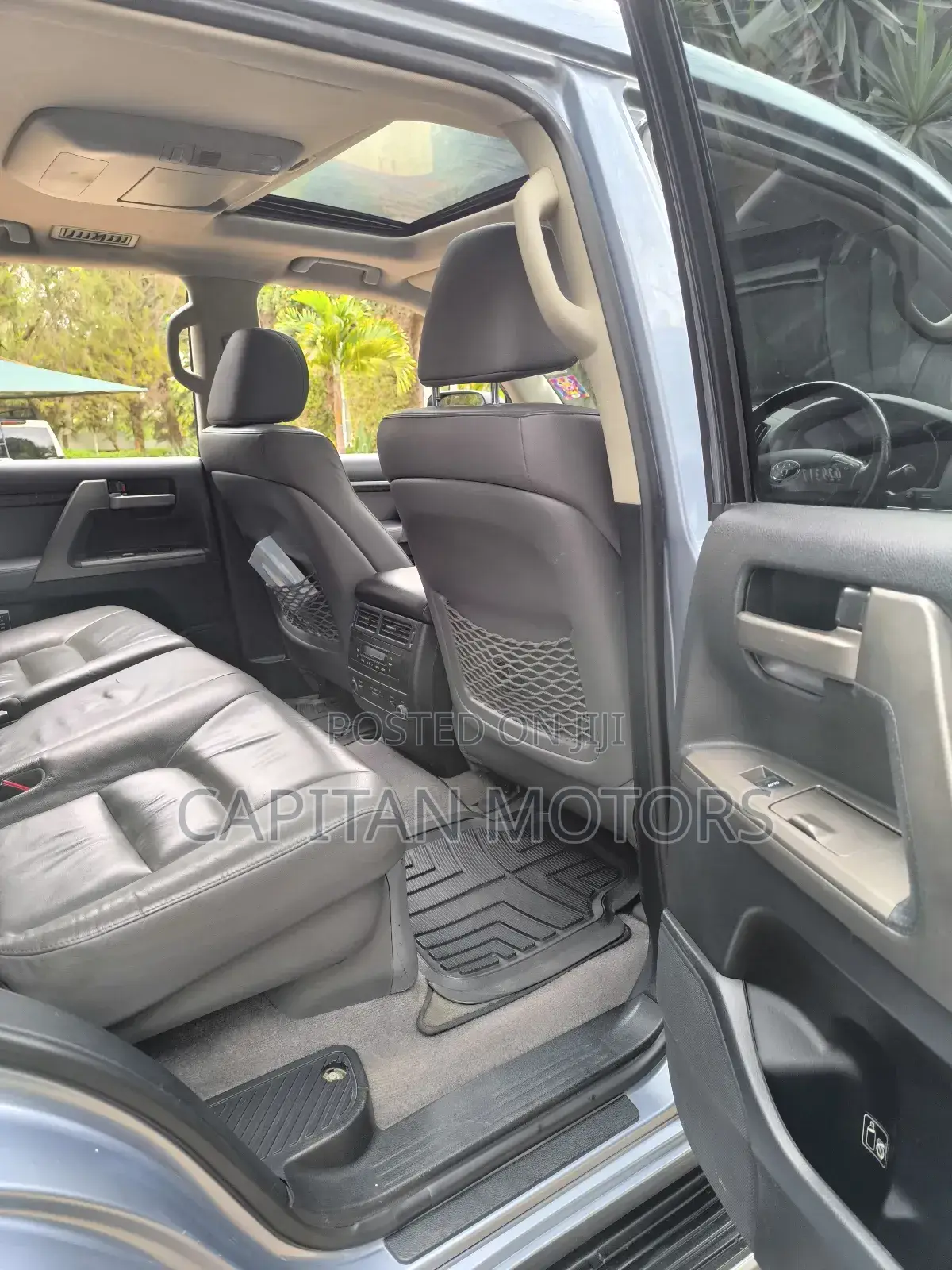 Toyota Land Cruiser 2012 Blue