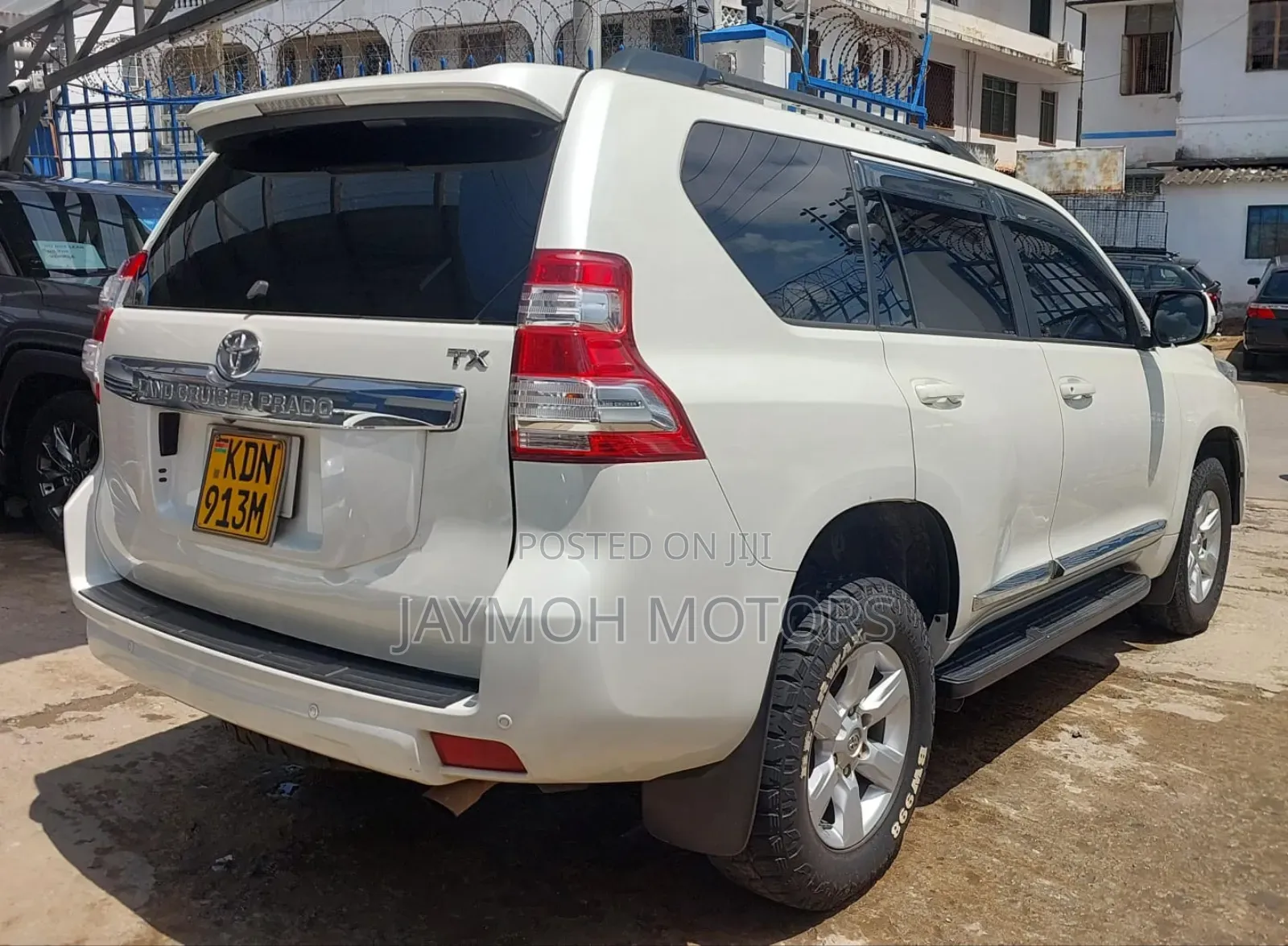 Toyota Land Cruiser Prado 2017 White