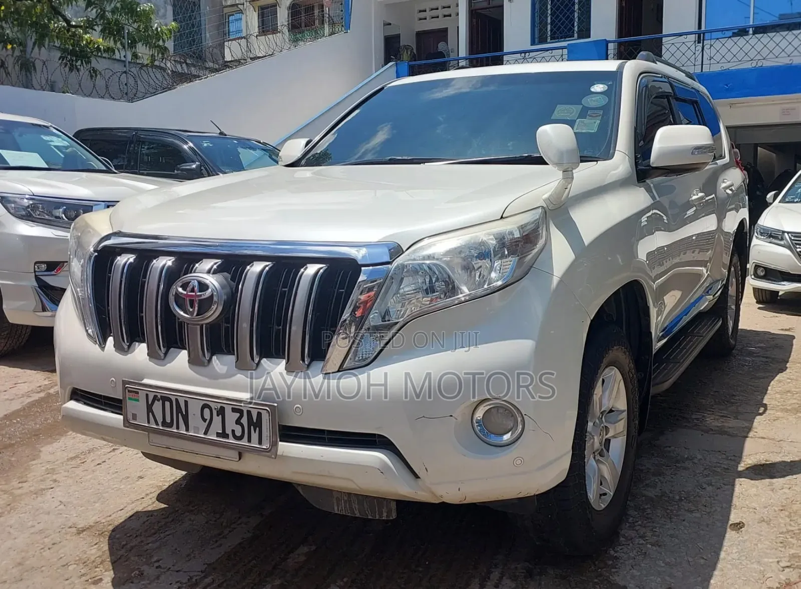 Toyota Land Cruiser Prado 2017 White