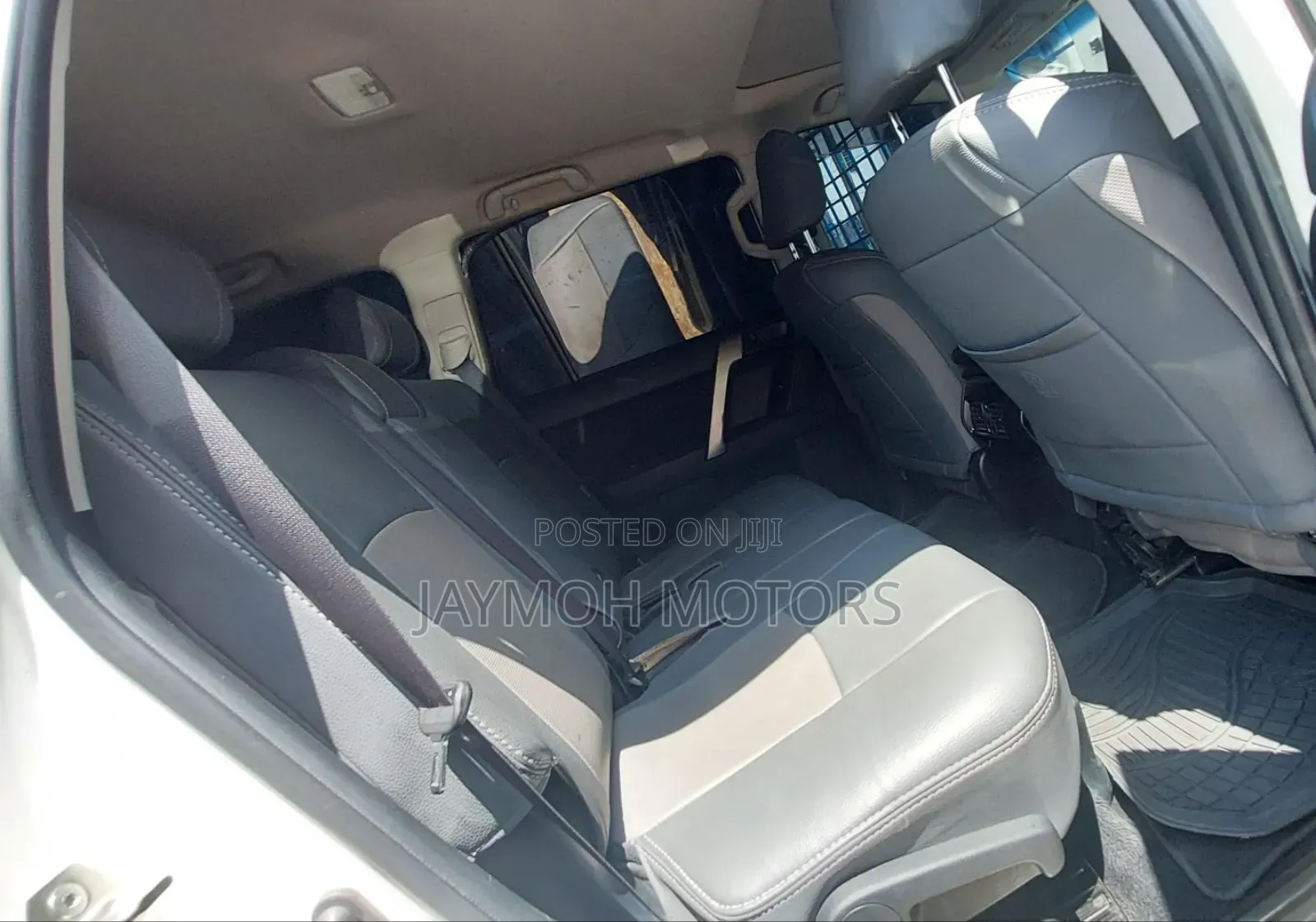 Toyota Land Cruiser Prado 2017 White