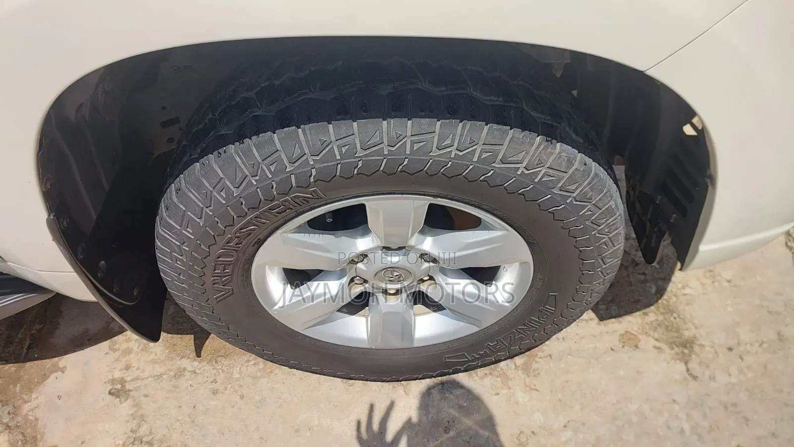 Toyota Land Cruiser Prado 2017 White