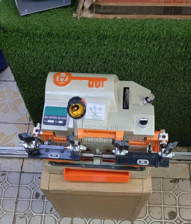 Electric Key Cut Machine/ Quality Key Cutter Machine 100e1 - main view
