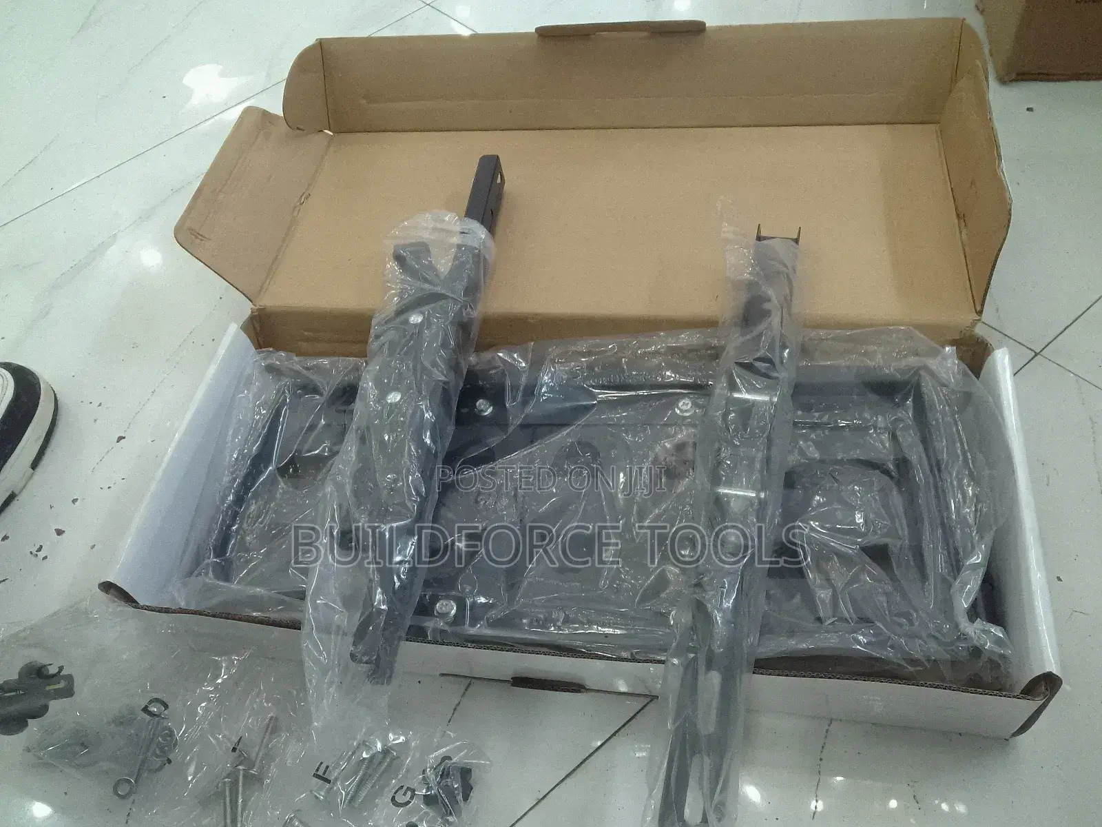 Sh 55p Swivel/Led Curved Tv Wall Mount